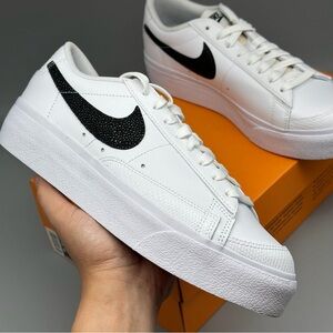 Womens Nike Size 9.5 Blazer Low Platform White and Black Low-Top Sneakers New